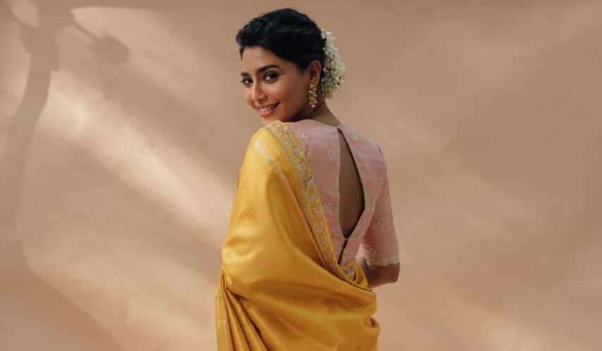 பூரிப்புடன் பூங்குழலி மூன்று மொழி ..முத்தான கதாபாத்திரங்கள்… உற்சாகத்தில் நடிகை ஐஸ்வர்யா லட்சுமி