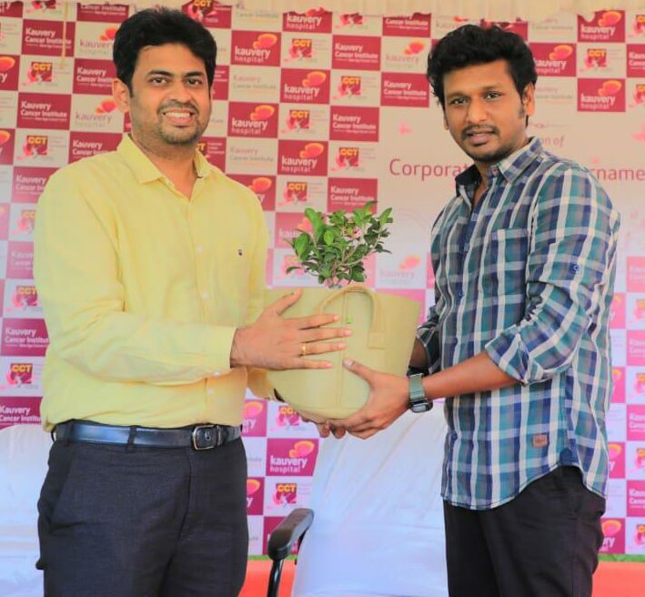 Director Lokesh Kanagaraj takes part in Kauvery Hospital’s Corporate Cricket Tournament  