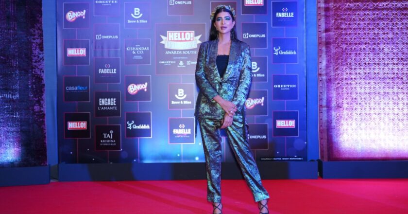 Lakshmi Manchu walks away with the Best Versatile Actor at HELLO! Hall of Fame Awards South 2023
