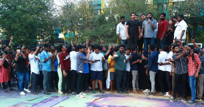 மக்கள் செல்வன்’ விஜய் சேதுபதி- பாலிவுட் நடிகர் ஷாஹித் கபூர் இணைந்து நடிக்கும் ‘ஃபார்ஸி’