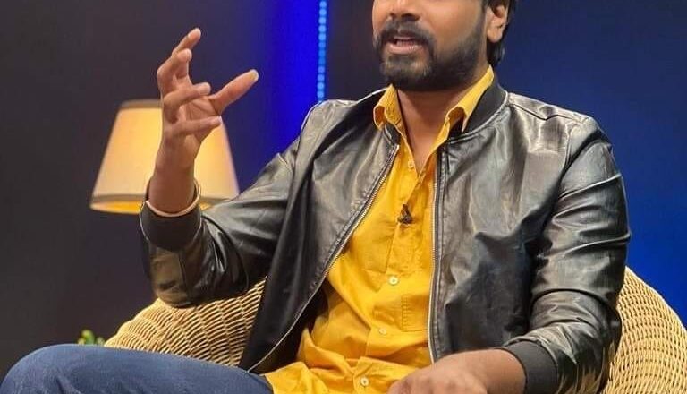 Inspiring Director T Suriavelan’s Massive Hit Series Naam on Netflix