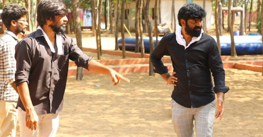 குழந்தைகளை குதூகலமாக்கா வருகிறாள் ” லில்லி “