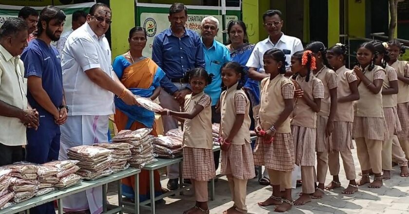 திரிசூலம் ஊராட்சி ஓன்றி நடுநிலைப்பள்ளியில் ஏகஜோதி தொண்டு