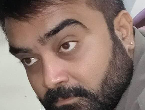 கல்வியை தடையின்றி கற்க தேவையான உதவிகளை செய்வதற்காக தனது பிறந்த நாளன்று தனது தாயார் பெயரில் வள்ளியம்மை அழகப்பன் கல்வி அறக்கட்டளை தொடங்கியுள்ள நடிகர் உதயா