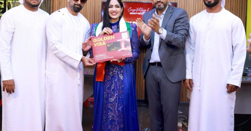 *UAE Government Honours Actress Komal Sharma with Prestigious Golden Visa!* 