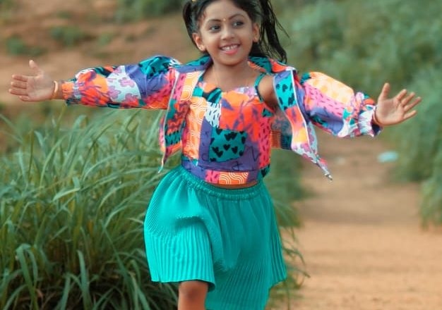 குழந்தை நட்சத்திரம் லக்ஷனா ரிஷி!