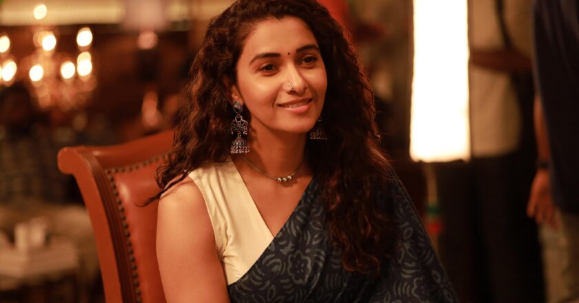 HOTSPOT 2 MUCH Tamil Movie Review