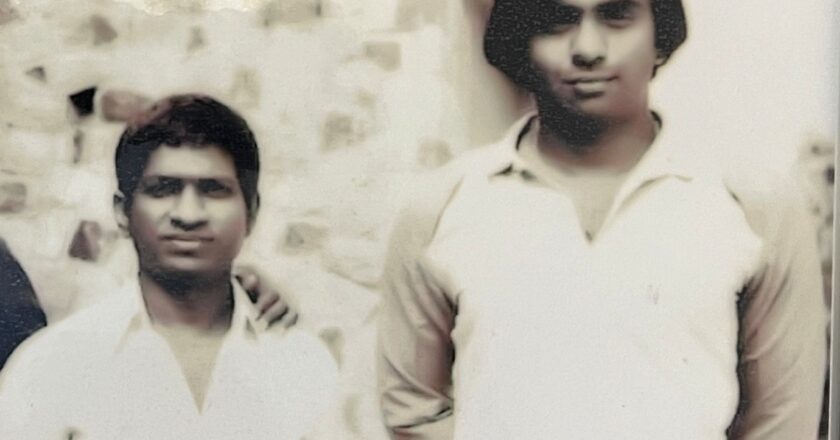 இசைஞானி இளையராஜா இசையில், வரும் சத்ய ஜோதி பிலிம்ஸ்