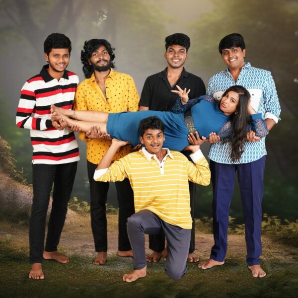 MUDHARKANAL Tamil Movie Review