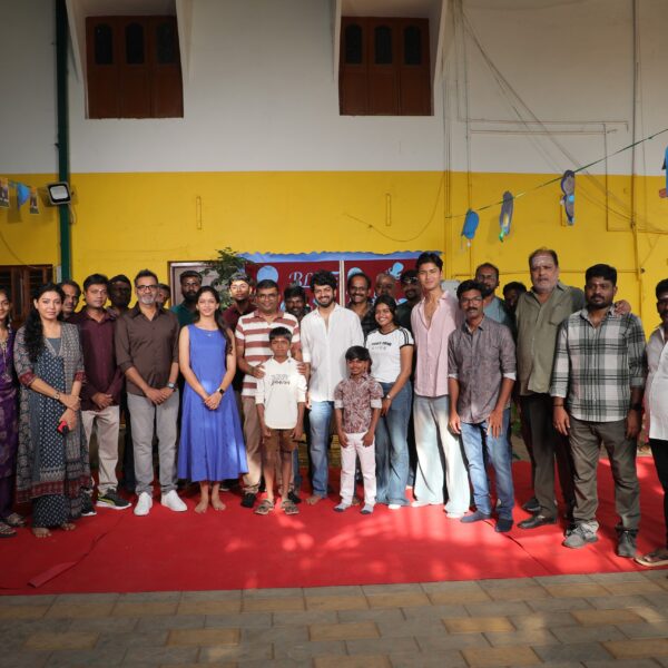 2K காலகட்டத்தின் காதல் நினைவுகளைச் சொல்லும் “யுவர்ஸ் லவ்விங்லி”